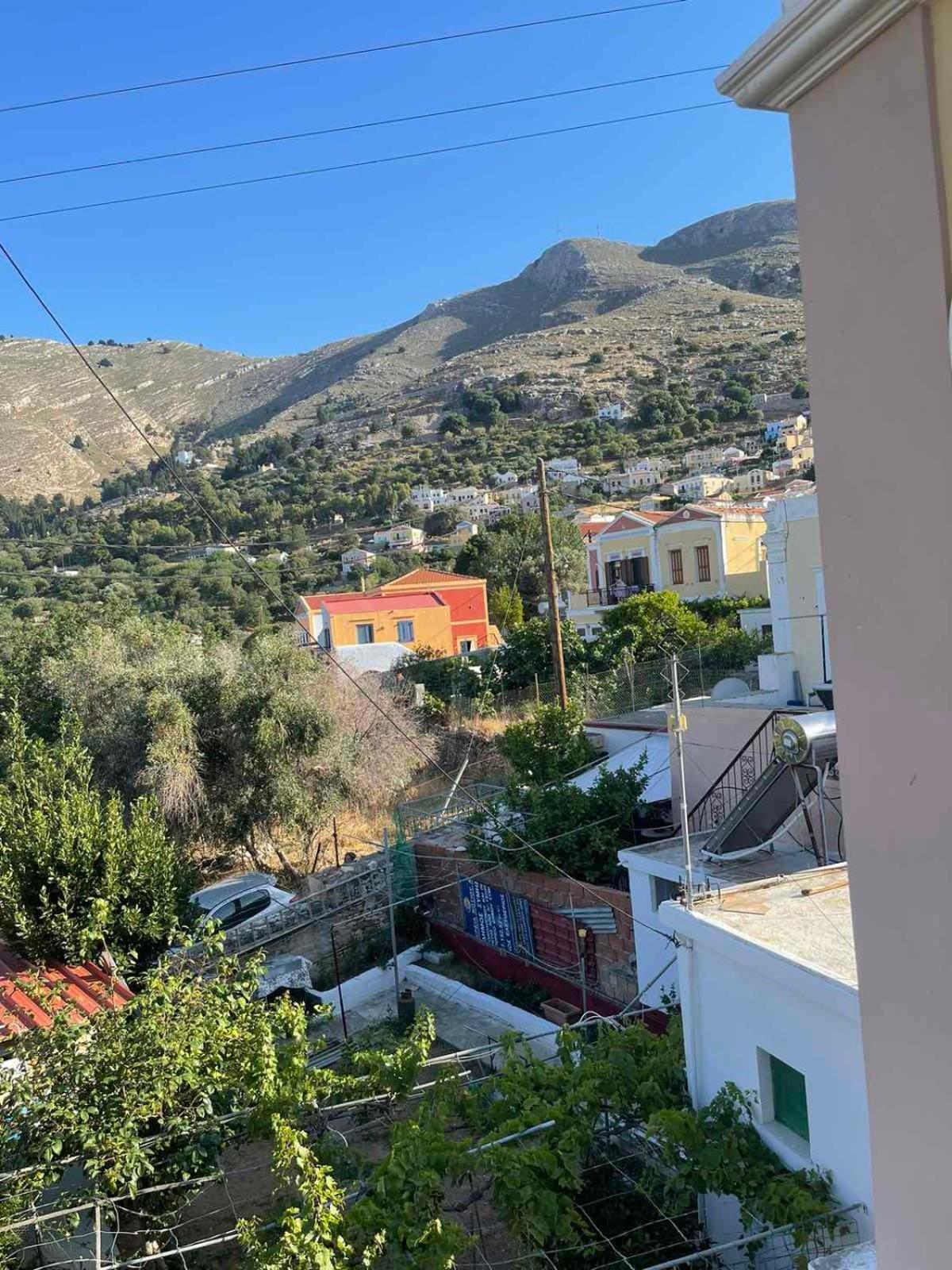 Villa Pinotsi سيمي المظهر الخارجي الصورة
