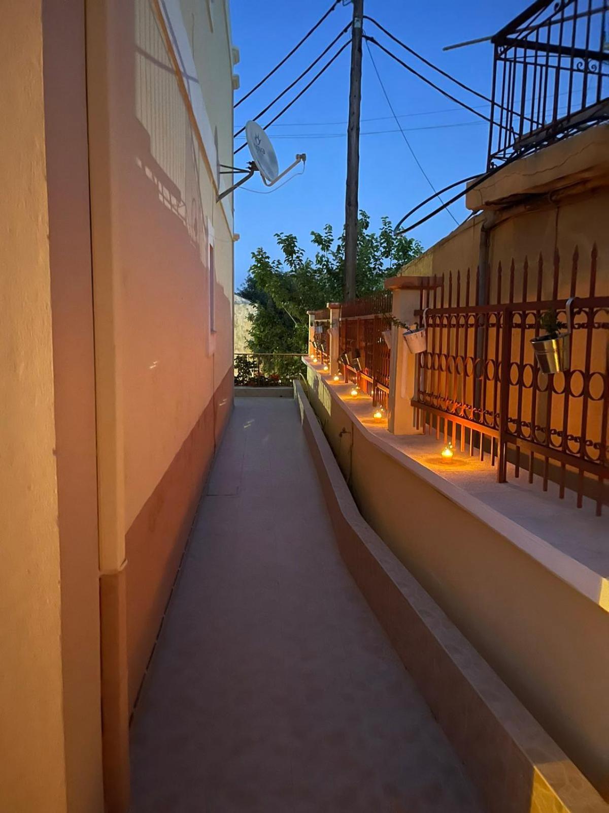 Villa Pinotsi سيمي المظهر الخارجي الصورة