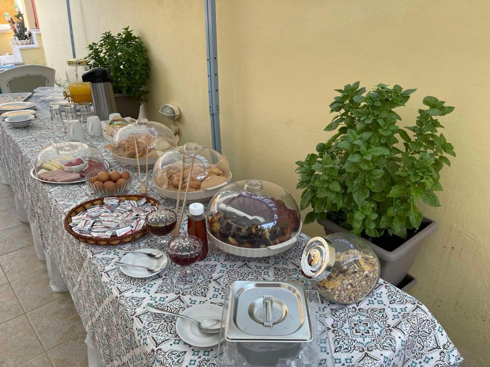 Villa Pinotsi سيمي المظهر الخارجي الصورة