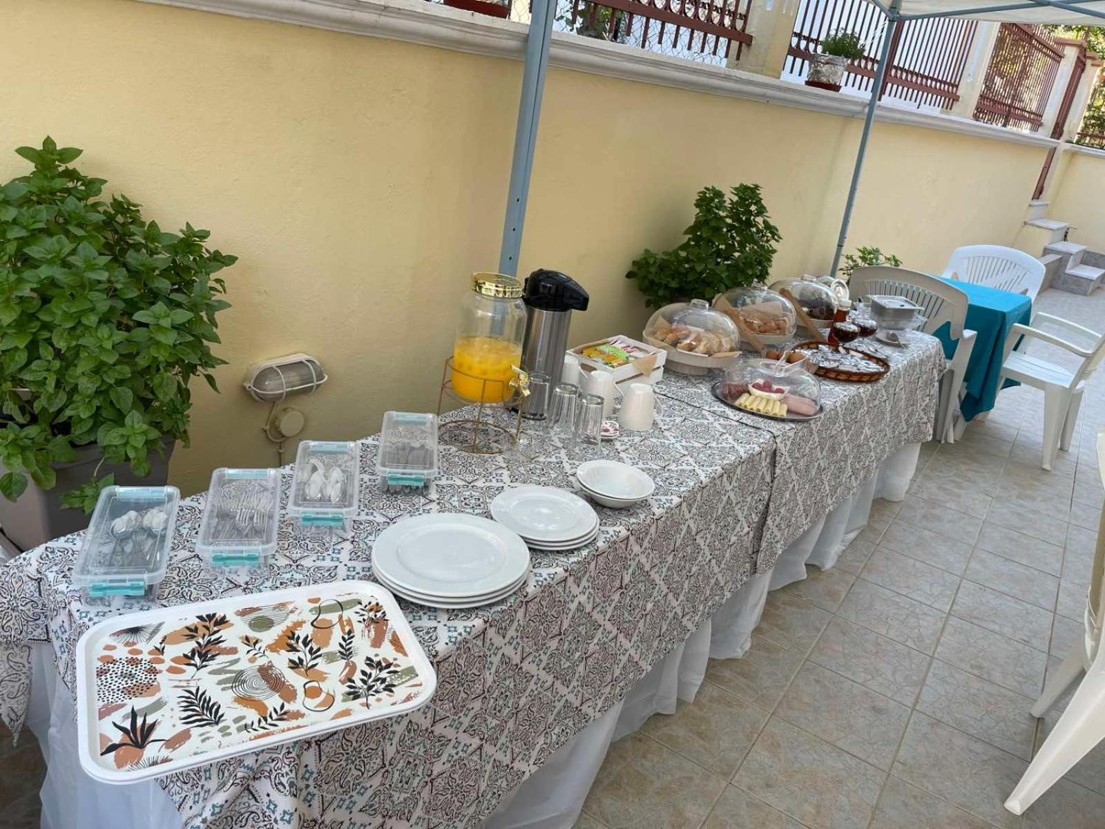 Villa Pinotsi سيمي المظهر الخارجي الصورة